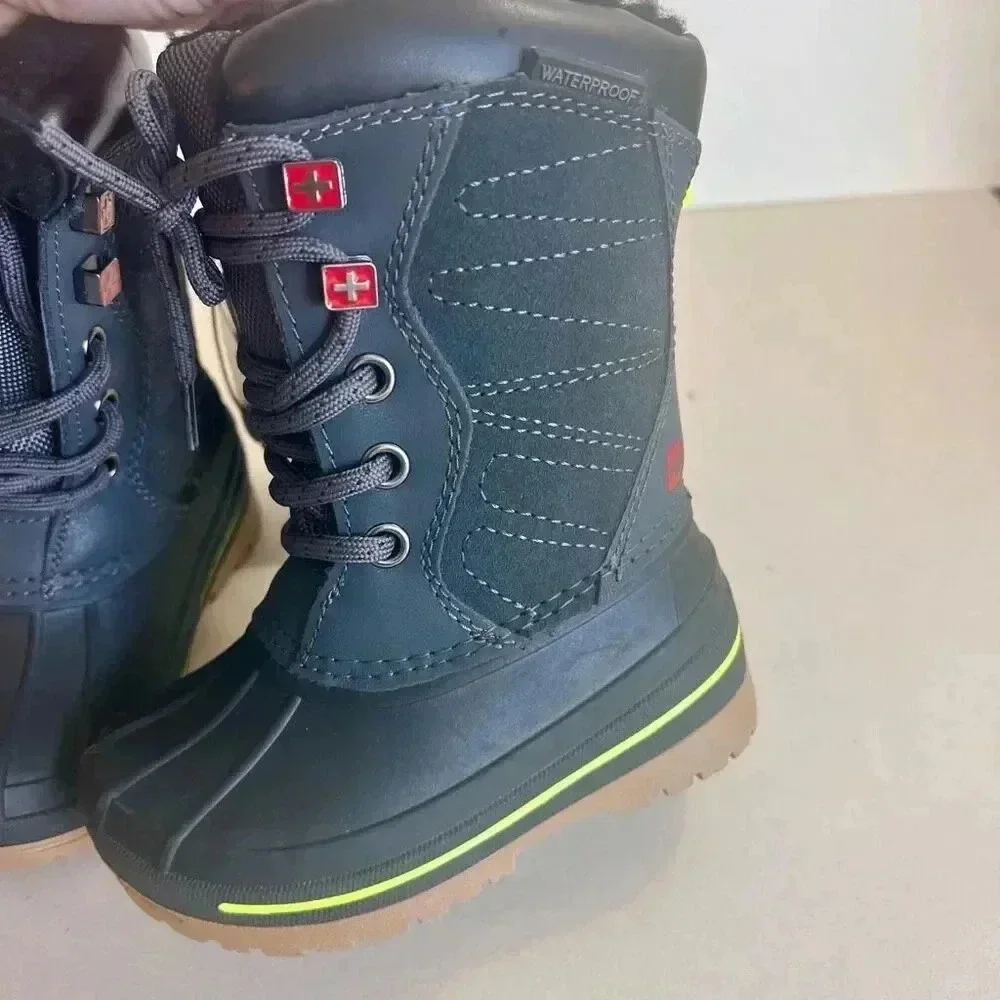 NWT Swiss Tech Toddler Black Waterproof 3M Thinsulate Snow Winter Boots Size 6‎